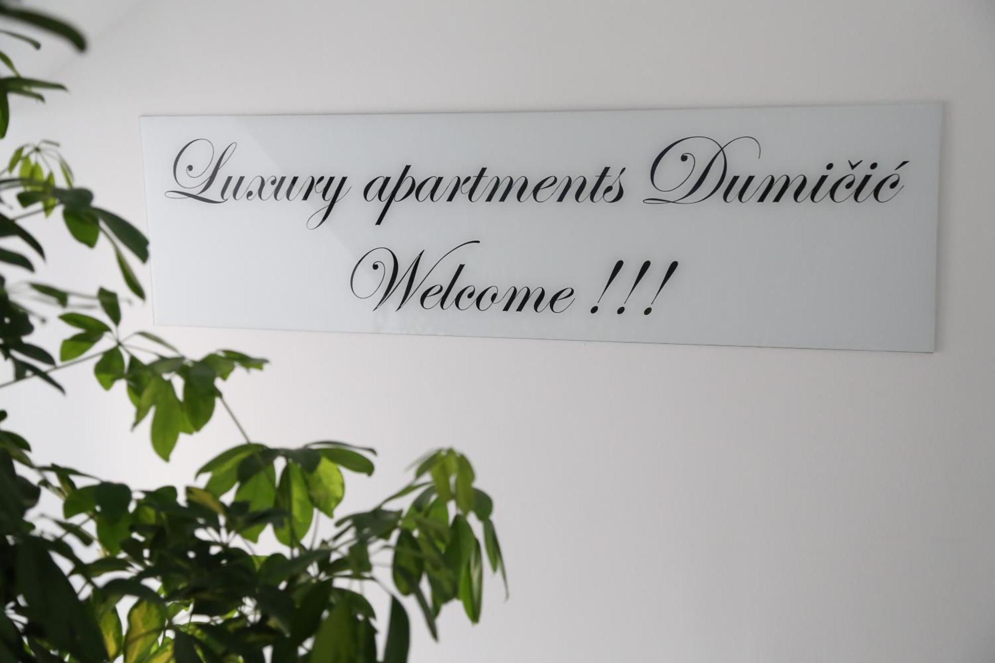 פודסטראנה Beach Apartments Dumicic מראה חיצוני תמונה