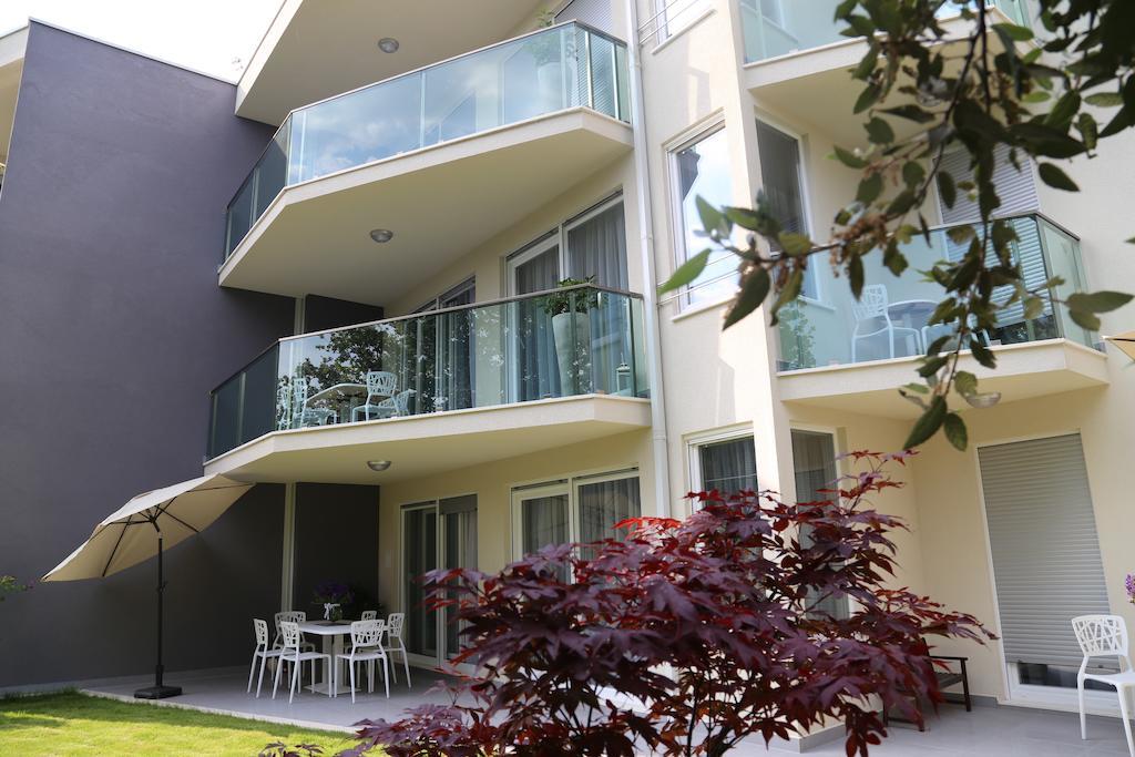 פודסטראנה Beach Apartments Dumicic מראה חיצוני תמונה