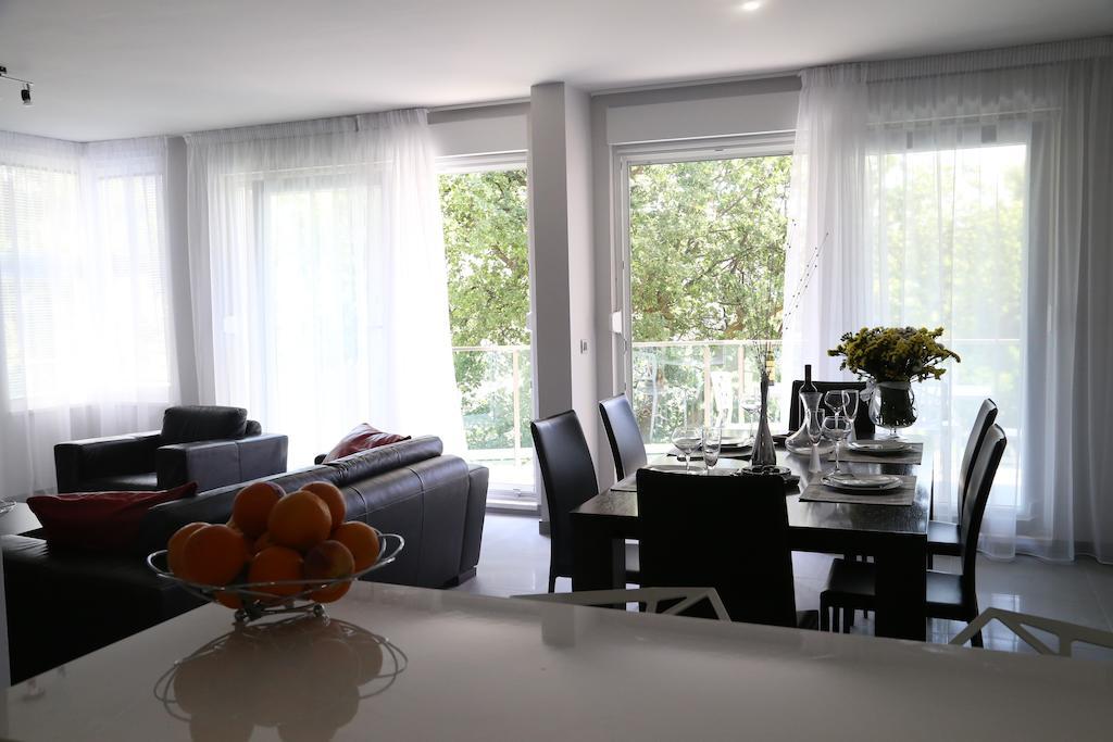 פודסטראנה Beach Apartments Dumicic מראה חיצוני תמונה