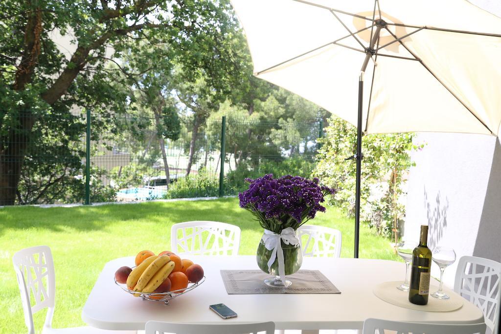 פודסטראנה Beach Apartments Dumicic מראה חיצוני תמונה